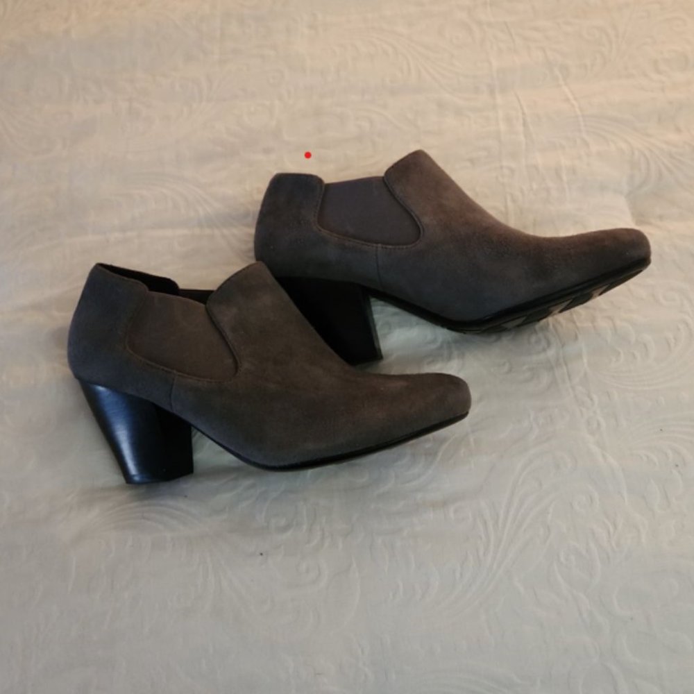 Vanelli gray ladies shoes with 3" heel
